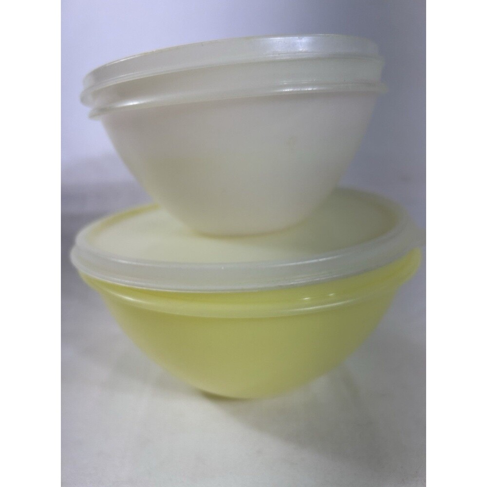 Vintage Tupperware Wonderlier Nesting Bowls 2 Pc Yellow White w/ Covers